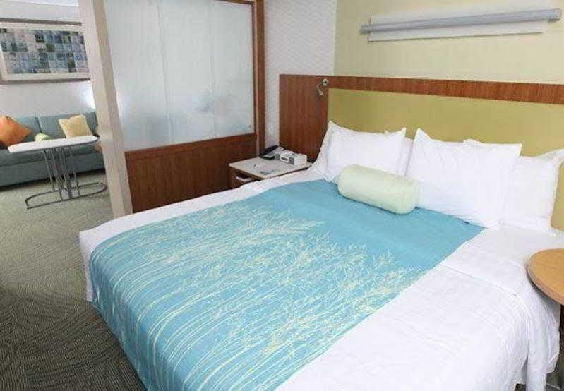 Hotel Springhill By Marriott